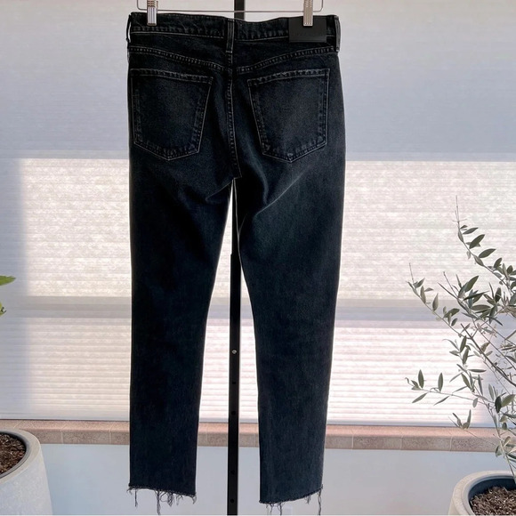 Citizens of Humanity Inga Raw Hem Jeans Stormy Black 27 Classic Edgy Versatile - Picture 4 of 6